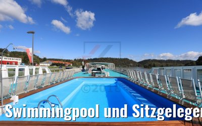 Swimmingpool und Sitzgelegenheiten Sonnendeck MS Sofia Swimmingpool und Sitzgelegenheiten Sonnendeck MS Sofia